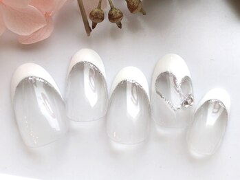 ネイルサロンアンドスクール ラフィーネ 池袋店/くり抜きハートフレンチ◆￥6990