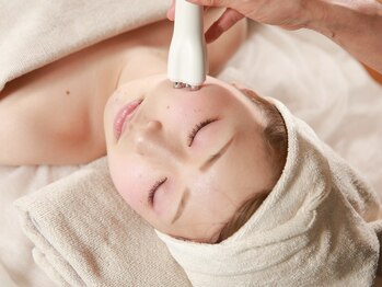 エクセレントビューティーサロン 艶(EN)/VENUSリフト　小顔形成