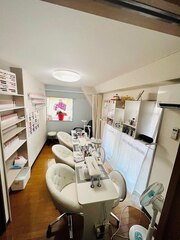 Mi Nail Beauty Salon (スタッフ一同)