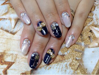 ラウト デコレーションアンドネイルサロン(Lauto Decoration&Nail Salon)/ネイビー冬ネイル