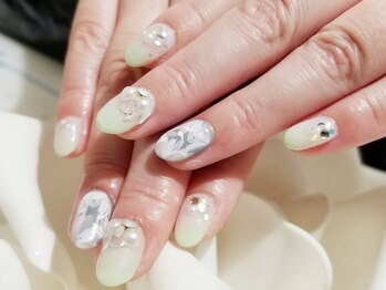 キープ ネイルサロン(KEEP)/大人フラワーネイル♪