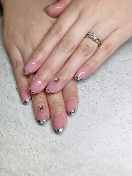 ラグネル(Luxnal)/ガラスフレンチネイル