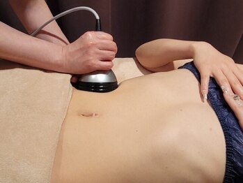 エステルーム コンフォート/痩身エステ/ボディ/お腹/上半身