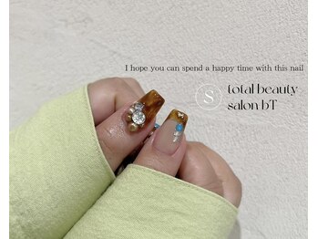 ビーティー(bT)/