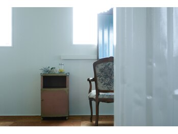 カルド(CALDO)/高台に建つCALDO