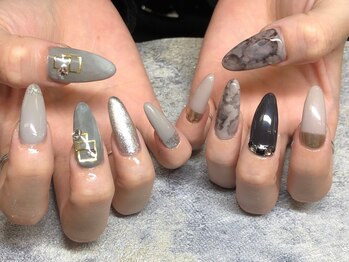 モレリア(morelia)/スカルプニュアンスネイル