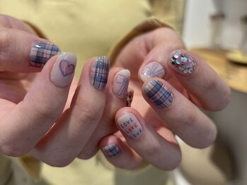 クルネ(QULNE)/手描き/チェックネイル