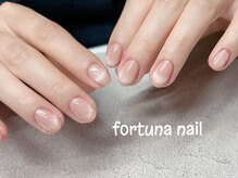 フォルトゥーナ 神田(Fortuna)/ピンクベージュマグネットネイル