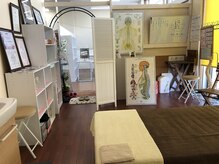 明るい店内です。