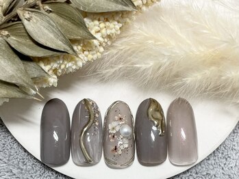 ネイルルームシャイン/