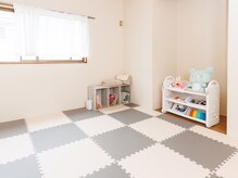 Nail＆Relaxation Salon PUAの雰囲気（シッター在籍☆キッズスペース有★お子様も楽しく過ごせます♪）