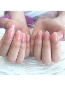 チークネイル・キラキラ