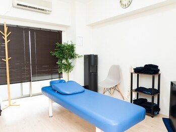 ハネ整体院の写真/【年中無休！初めての方も大歓迎】完全個室で年代問わず人気サロン◎お仕事帰りにも気軽に立ち寄れます。