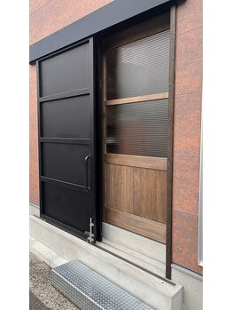 ユア(your.)/入り口の写真