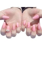 グローネイルズ(Glow Nails)/