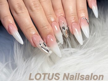 ロータス(LOTUS)の写真/爪が短い/折れた/長さがほしい…など何でもご相談ください♪ロングでもモチ抜群のネイルは"LOTUS"にお任せ!