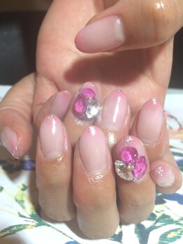 トータルサロン 白べぇーっ プラス/ストーンがポイント♪