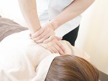 手もみ家/肩と肩甲骨をもみほぐし