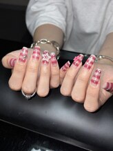 モンナネイル(MONNA NAIL) イ ナ