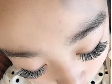 イーストアッカ アイラッシュ(East AkkA eyelash)/目を伏せても印象的なボリューム