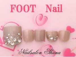 フットネイル9000円