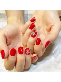 ブライトレッドショートネイル