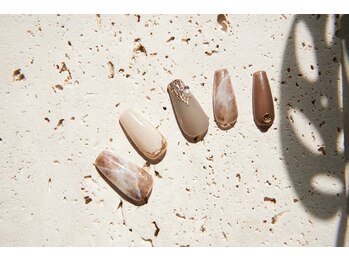 大理石ネイル　ニュアンスネイル