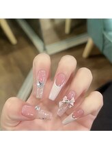 ユナ(YUNA)/フレンチネイル