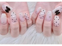キレイエ ネイルズ(KIREIE NAILS)/ガーリー ドット リボン