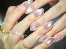 ミーディア(Medea)/パープルグレーなマグネット