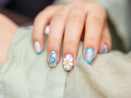 ぷっくりフラワーネイル