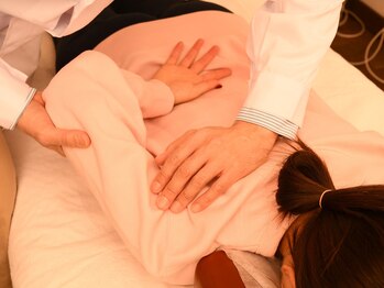 エルンテ整体/全身の緊張を見ながら施術します