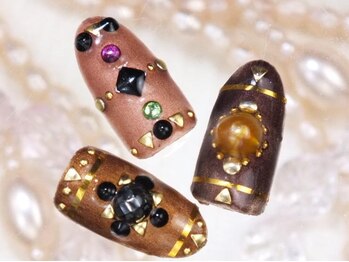 エムネイル(M Nail)/エスニック風スモーキーネイル