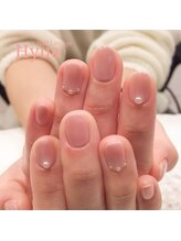 ネイルラウンジ ヒュア(Nail Lounge Hyua)/ワンカラー×パールスタッズ