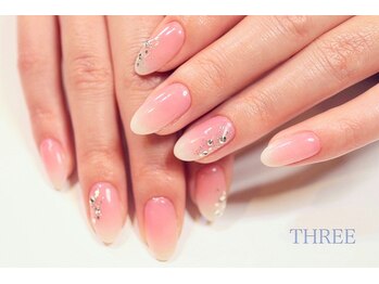 スリー 自由が丘(THREE)/桃色グラデ