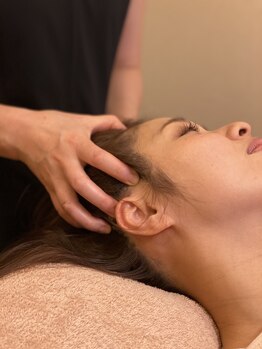 ボーテ アロマージュ アンド ネイル(Beaute aromage & nail)の写真/【顔筋×強炭酸ヘッドスパ】ストレス顔をリセットし自然な笑顔へ／隙間時間でリフレッシュ
