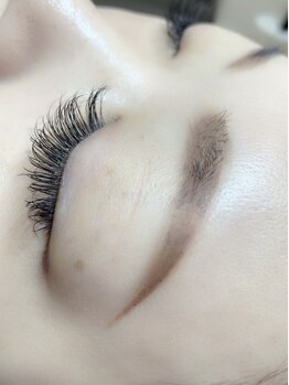 ヴィオラ(viola)の写真/贅沢つけ放題メニューで自分史上最高の目元に★なりたいイメージに合わせて、理想のデザインを叶えます◎