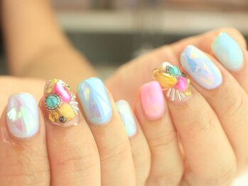 ネイルサロン ティディ(TIDY)/パーツ埋めつくし×乱切りホロ