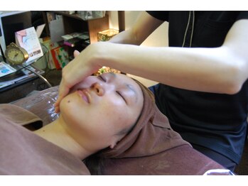 ローズパール サクラ(Rose Pale 桜)/エイジングフェイシャル