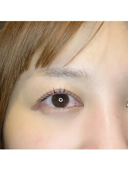 エイティスト(8ist)/パリジェンヌ[新宿/新宿駅]