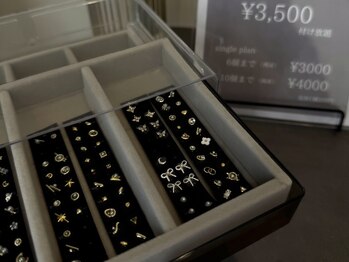 エム(eM.)/【menu】耳つぼジュエリー