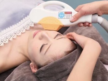 フェリーチェ(FELICE)の写真/15分爆早スピード脱毛！美白効果も♪お顔脱毛3回が6,600円/ワキ脱毛3回が5.500円【10周年記念価格！】