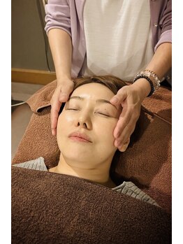 ジン 広島本店(Jin)の写真/【小顔頭蓋骨矯正+眼精疲労アイケア60分￥7150】お顔の歪みを調整して速攻で目元パッチリ☆お疲れの身体に!