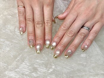 ヒラソルネイル(Girasol nail)/マグベースにミラーフレンチ☆