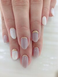 グレージュネイル