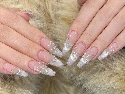 ブラソンネイル(Blossom nail)の写真