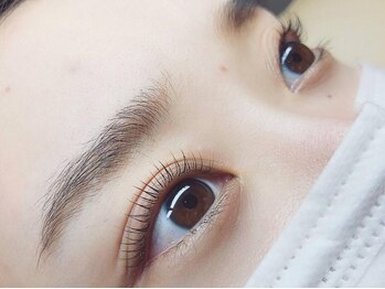 ワードローブ バイ シェリー(Wardrobe by CHERIE)の写真/【SNSで大人気！パリジェンヌラッシュリフト新規¥4480】自然にぱっちり上向きまつげで輝く魅力的な目元に♪