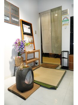 吉宗指圧治療院/サロン入り口