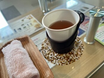 ミナアズアシリ(MINA as asir)/ドリンクサービス