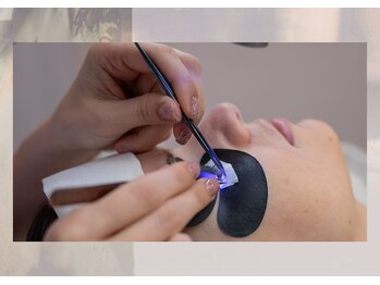 リュールミエル 札幌駅(lueurmiel)の写真/【高持続力のLEDエクステ】 他エクステメニューとの組み合わせOK◎次世代LEDマツエク